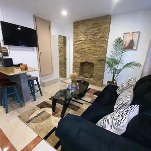 https://modern-townhouse-brooklyns-hidden-gem.us-newyorkcity.com